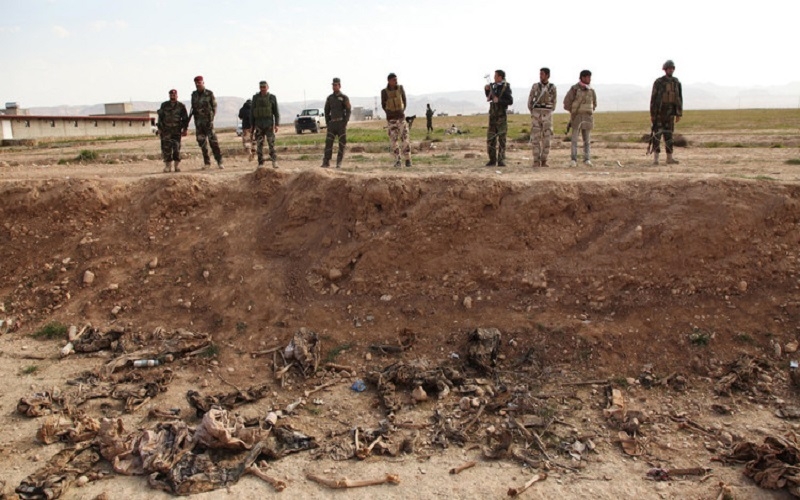 العثور على رفات رجل وامرأة وطفل قتلهم داعش في نينوى » IQ News